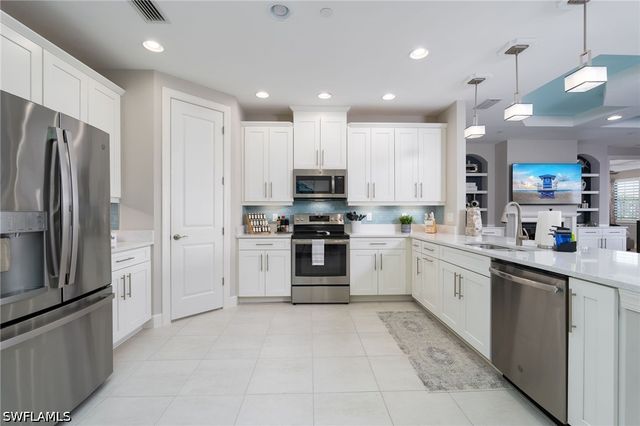 9650 Montelanico LOOP 102, Naples, FL 34119