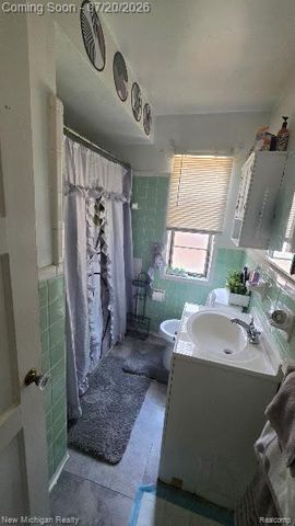 16237 Edmore Drive, Detroit, MI 48205