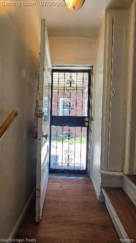 16237 Edmore Drive, Detroit, MI 48205