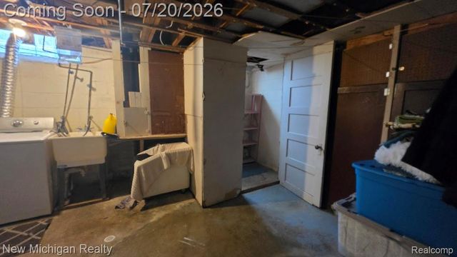 16237 Edmore Drive, Detroit, MI 48205
