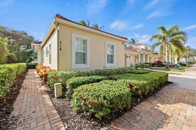 516 Commons Drive, Palm Beach Gardens, FL 33418