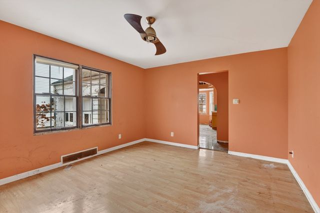 1707 Carney Avenue, Rockford, IL 61103