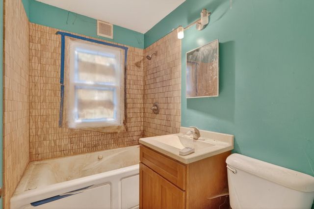 1707 Carney Avenue, Rockford, IL 61103