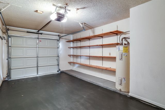 6517 OAK FOREST Court, Fort Worth, TX 76112