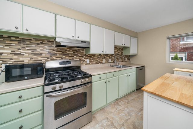 703 Moore Street, Ann Arbor, MI 48105