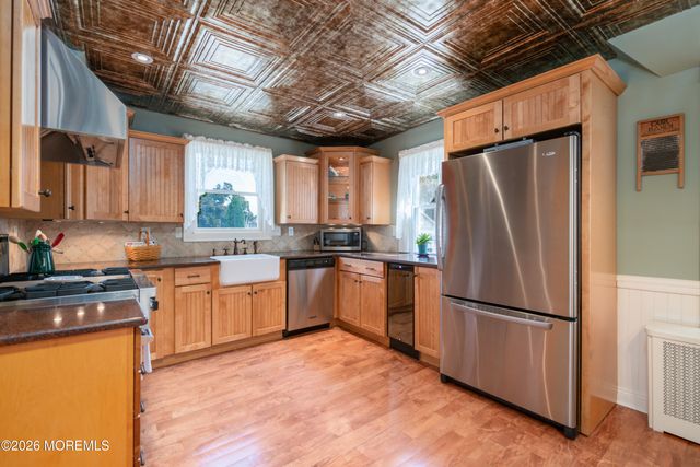 18 Tower Hill Avenue, Red Bank, NJ 07701
