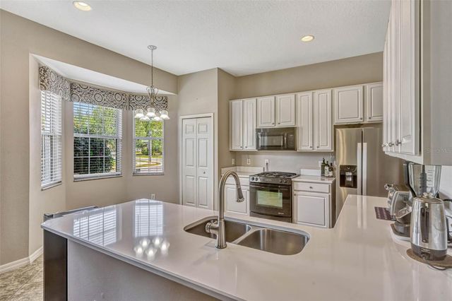 115 CRESCENT MOON DRIVE, Groveland, FL 34736