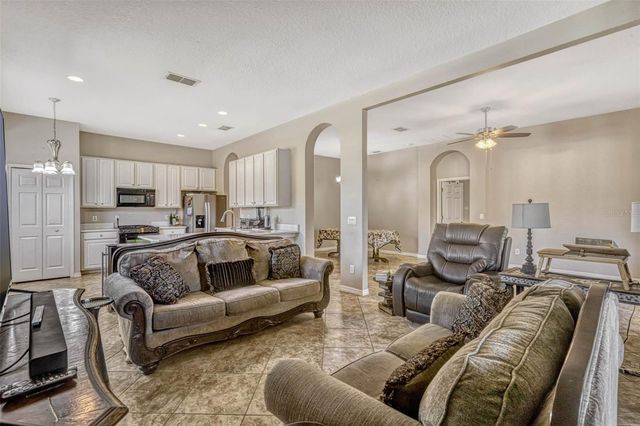 115 CRESCENT MOON DRIVE, Groveland, FL 34736