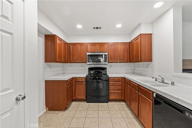 2664 Greenwood Court, Palmdale, CA 93550