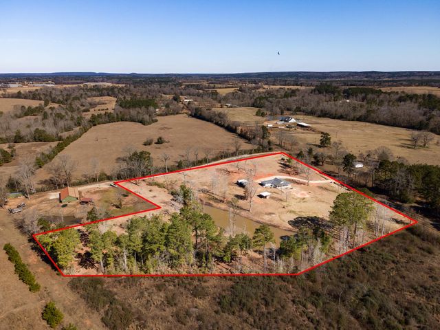 2731 Fm 225, Douglass, TX 75943