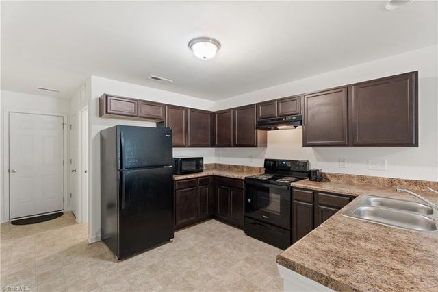 1813 Alyssum Place, Winston-salem, NC 27127
