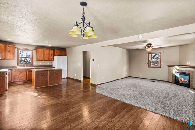 26097 468th Ave Avenue, Sioux Falls, SD 57107