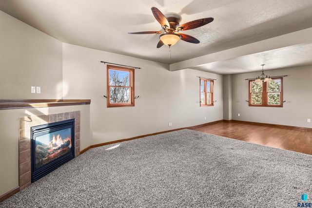 26097 468th Ave Avenue, Sioux Falls, SD 57107