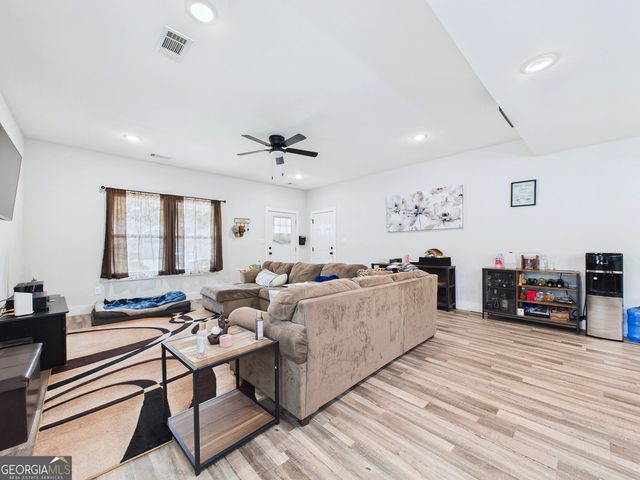 137 Northsky Drive, Warner Robins, GA 31093