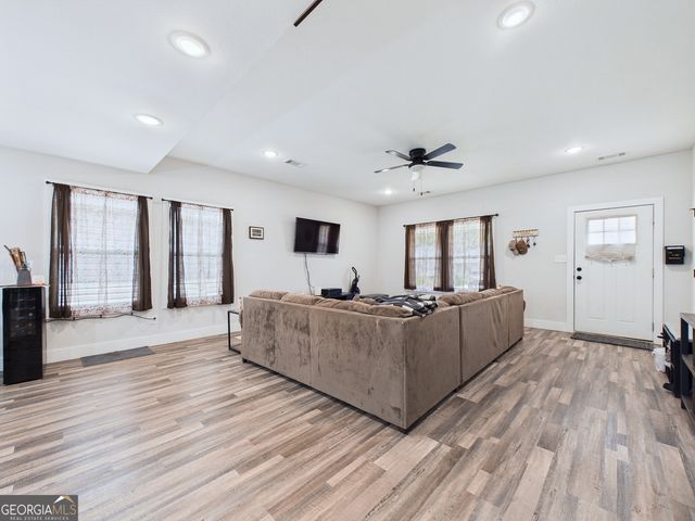 137 Northsky Drive, Warner Robins, GA 31093