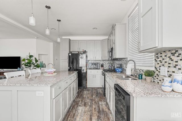 9131 Rosedale Highway 54, Bakersfield, CA 93312