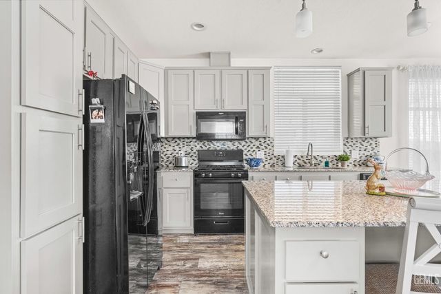 9131 Rosedale Highway 54, Bakersfield, CA 93312