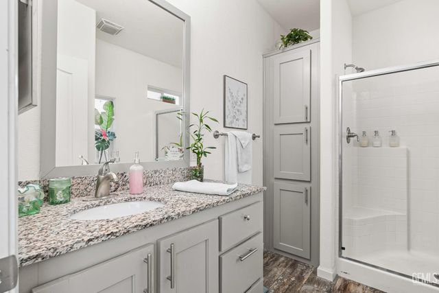 9131 Rosedale Highway 54, Bakersfield, CA 93312