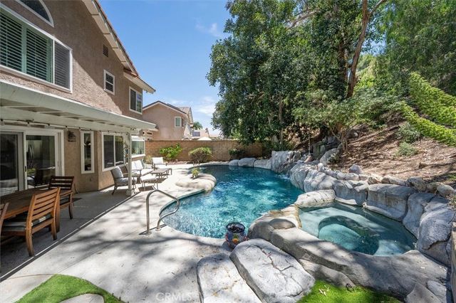 22138 Copper Hill, Saugus, CA 91350