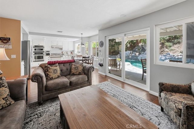 22138 Copper Hill, Saugus, CA 91350