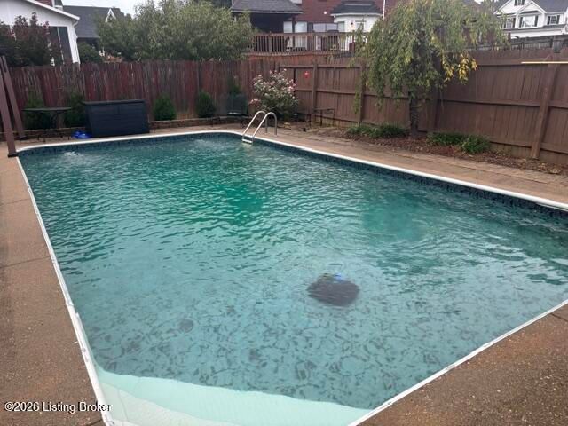 8717 Hi View Ln, Louisville, KY 40272