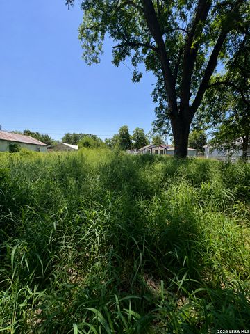 1535 FLANDERS AVE, San Antonio, TX 78211