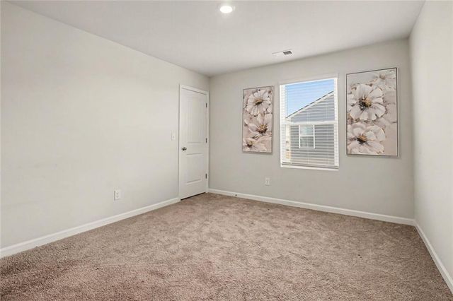 318 W Sandy Creek Drive, Covington, GA 30014