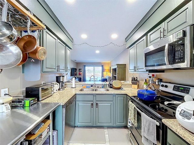 12539 KNOLLBROOK LANE, Hudson, FL 34669