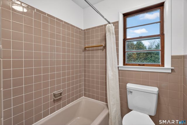 213 Seaside Avenue, Milford, CT 06460