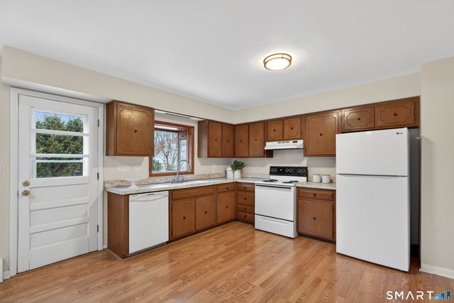 213 Seaside Avenue, Milford, CT 06460