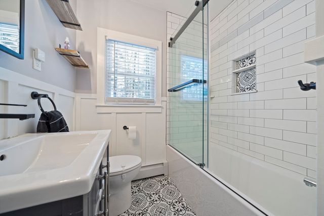 461 Maple St, Franklin, MA 02038