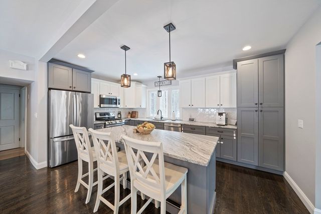 461 Maple St, Franklin, MA 02038