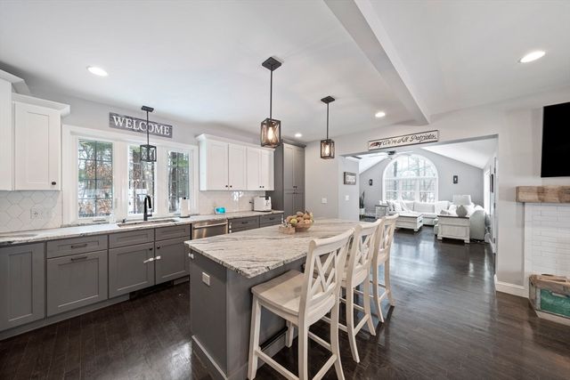 461 Maple St, Franklin, MA 02038