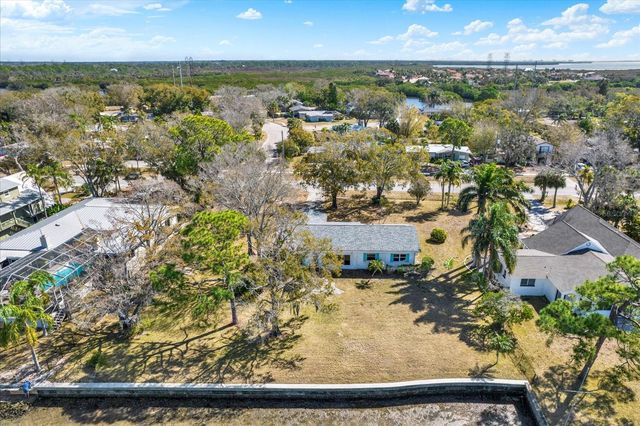 400 SHORE DRIVE E, Oldsmar, FL 34677