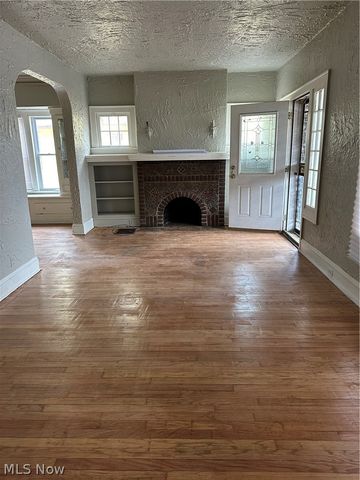 13118 Saybrook Avenue, Garfield Heights, OH 44105