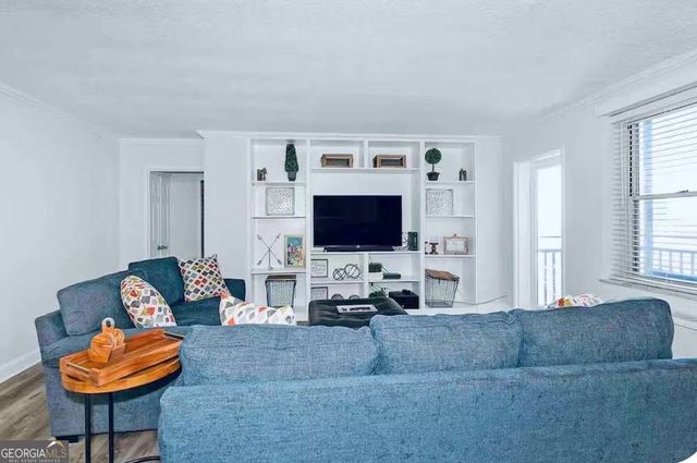 300 Peachtree Street NE 10O, Atlanta, GA 30308