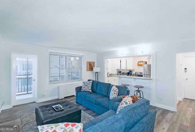 300 Peachtree Street NE 10O, Atlanta, GA 30308
