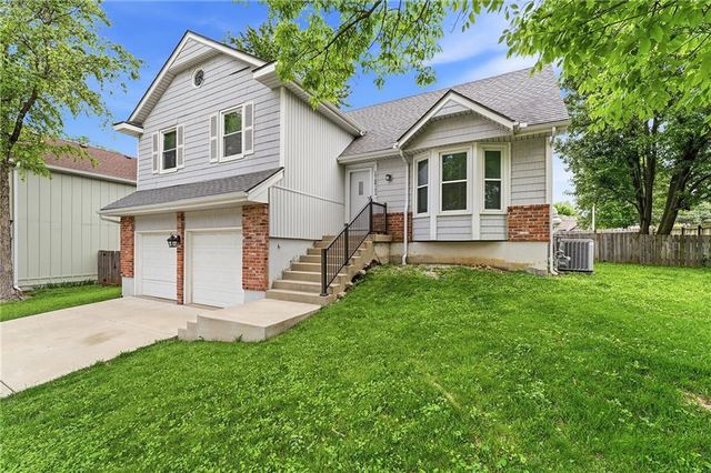 11811 Slater Street, Overland Park, KS 66210