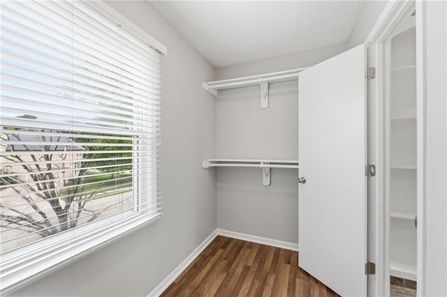 11811 Slater Street, Overland Park, KS 66210