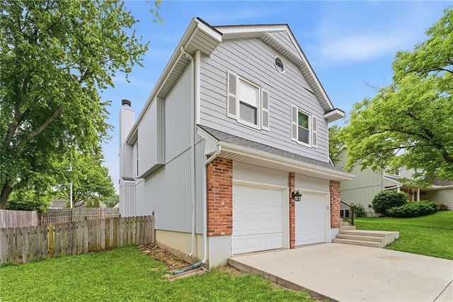 11811 Slater Street, Overland Park, KS 66210