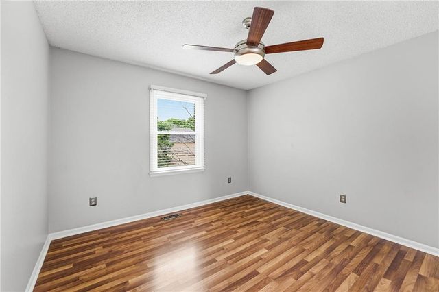 11811 Slater Street, Overland Park, KS 66210