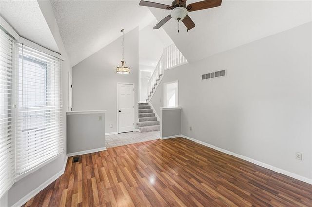 11811 Slater Street, Overland Park, KS 66210