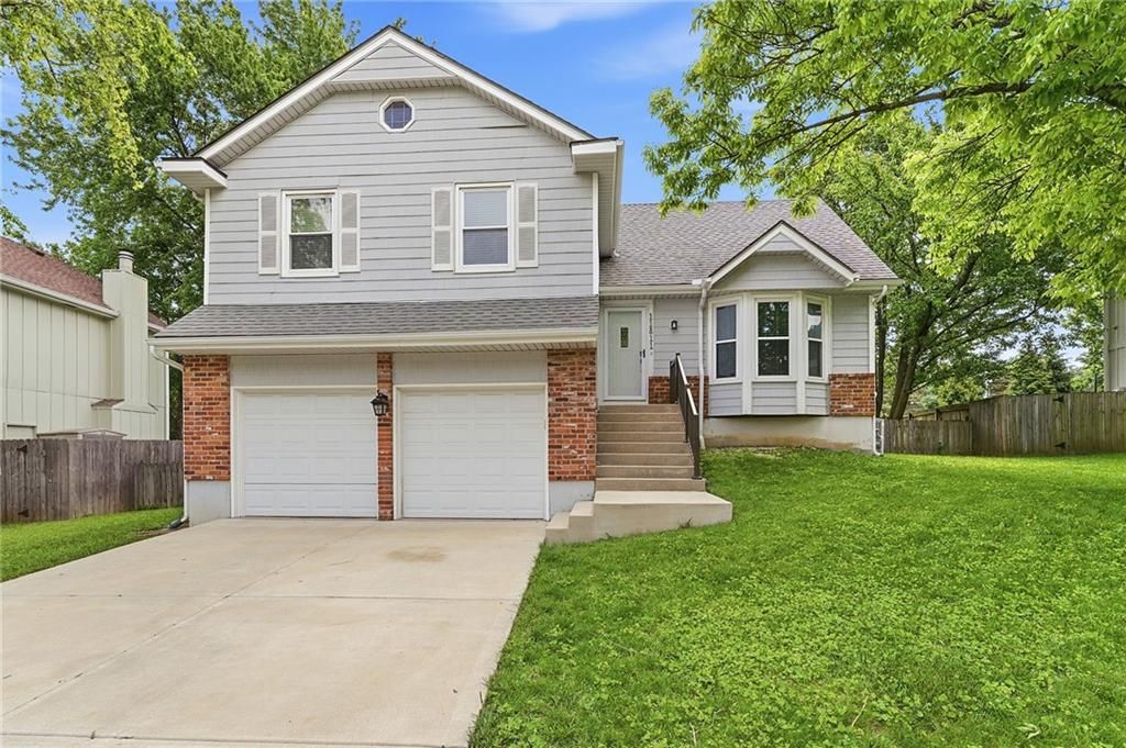 11811 Slater Street, Overland Park, KS 66210