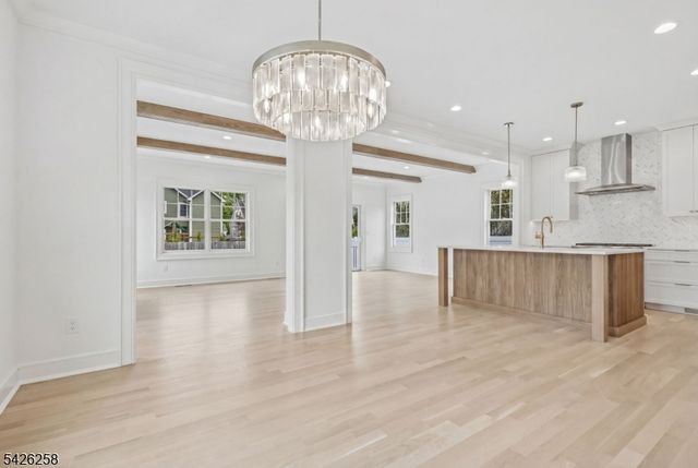 4 Shadylawn Dr, Madison Boro, NJ 07940