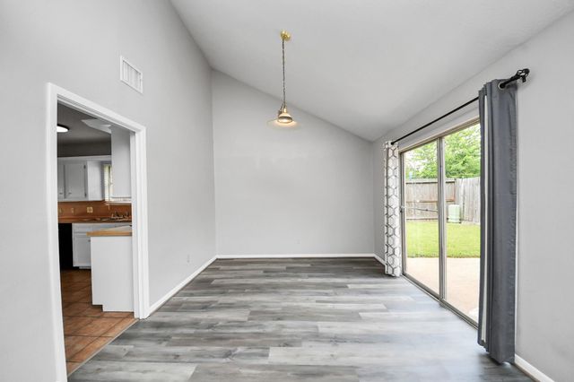 2219 Valley Manor Drive, Missouri City, TX 77489