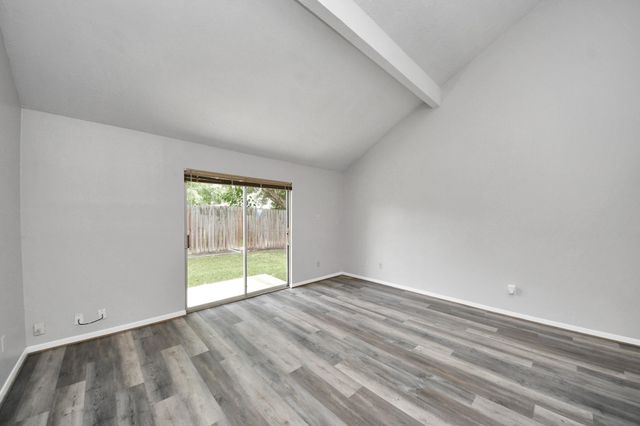 2219 Valley Manor Drive, Missouri City, TX 77489