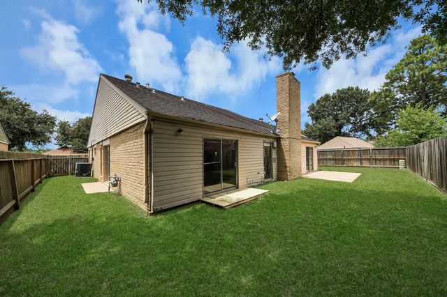2219 Valley Manor Drive, Missouri City, TX 77489