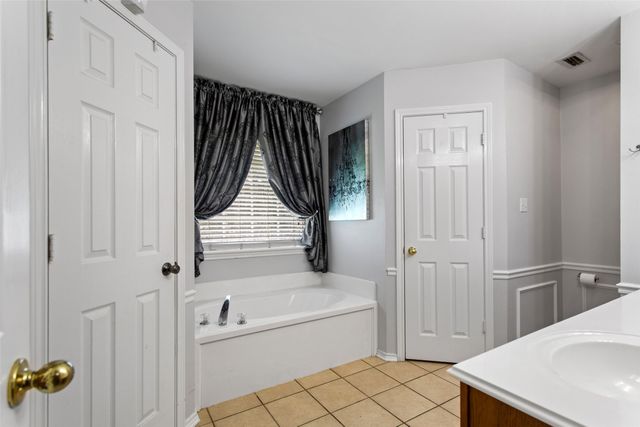 265 Crestview Lane, Jacksonville, TX 75766