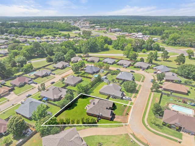 265 Crestview Lane, Jacksonville, TX 75766