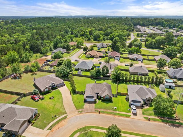 265 Crestview Lane, Jacksonville, TX 75766